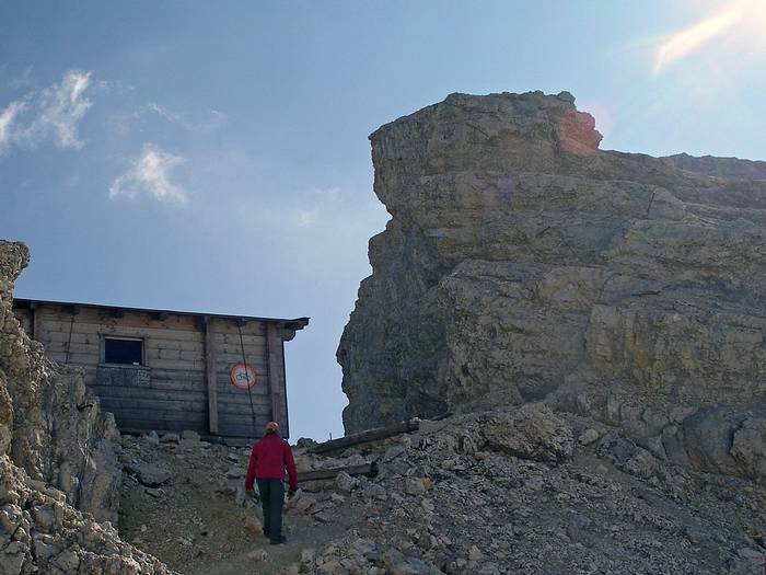 Fr Fahrrder verboten!